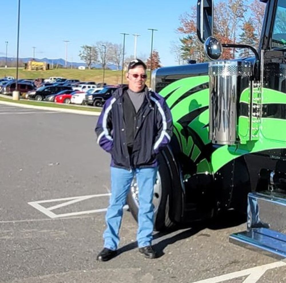 Meet your Posher, Robert